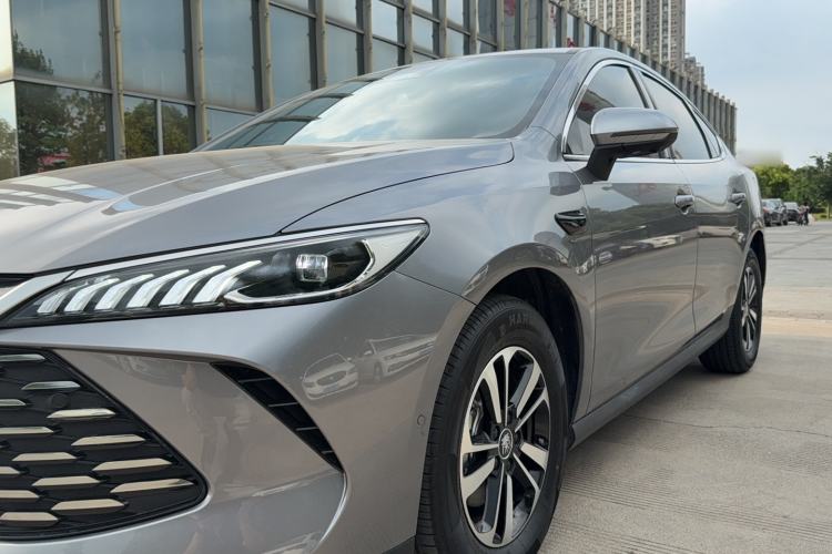 Used BYD Qin PLUS 2025 DM-i Smart Drive 55KM Beyond Model Exterior 3