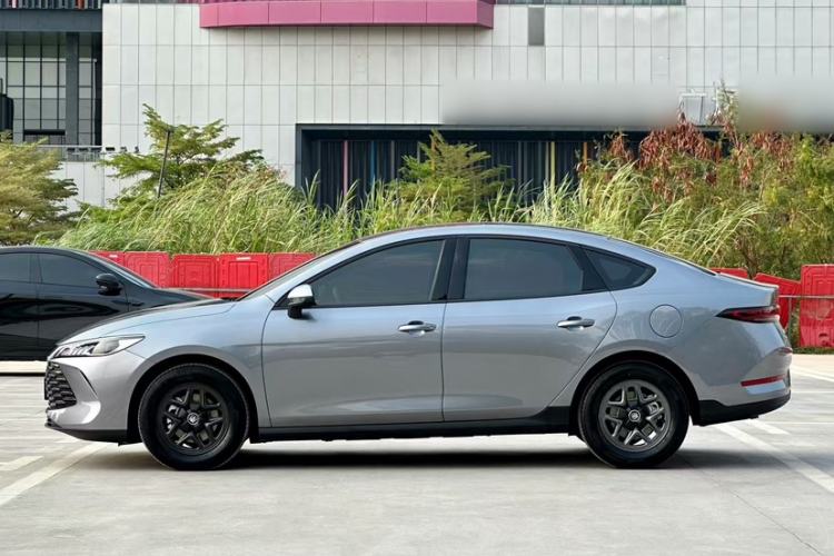 Used BYD Qin PLUS 2025 DM-i Smart Drive 55KM Leading Model Exterior 4