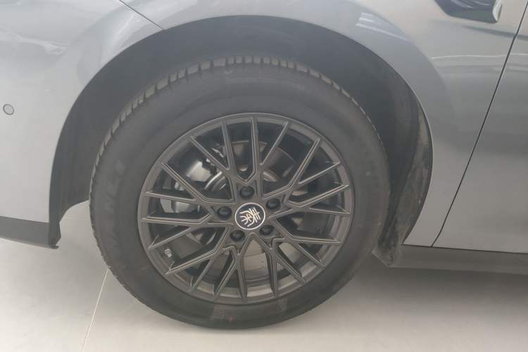 Used BYD Qin PLUS 2025 EV Smart Drive Edition 510KM Leading Model Exterior 4