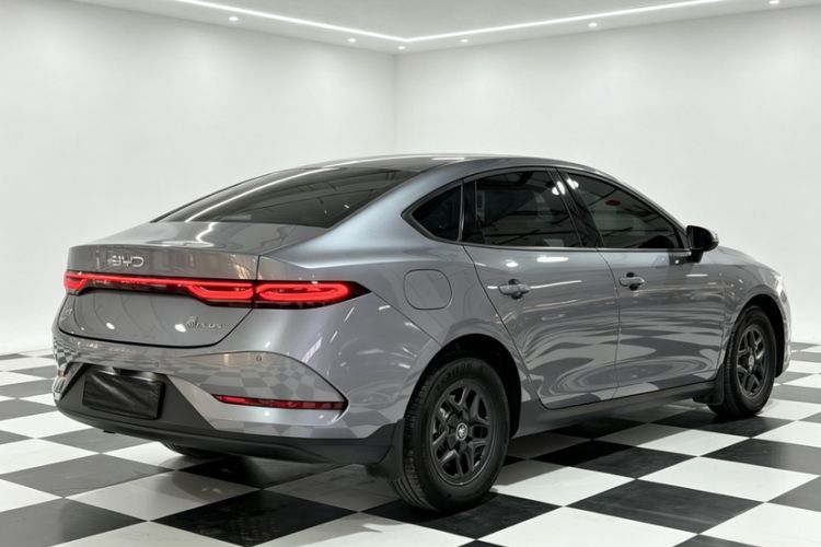 Used BYD Qin PLUS 2025 DM-i Smart Drive 55KM Leading Model Exterior 5