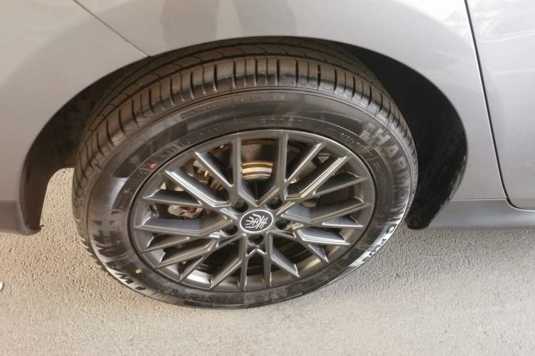 Used BYD Qin PLUS 2025 EV Smart Drive Edition 510KM Leading Model Exterior 5