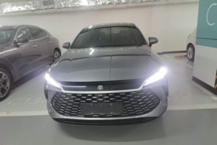Used BYD Qin PLUS 2025 DM-i Smart Drive 55KM Leading Model Front