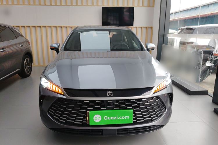 Used BYD Qin PLUS 2025 DM-i Smart Drive 55KM Beyond Model Front