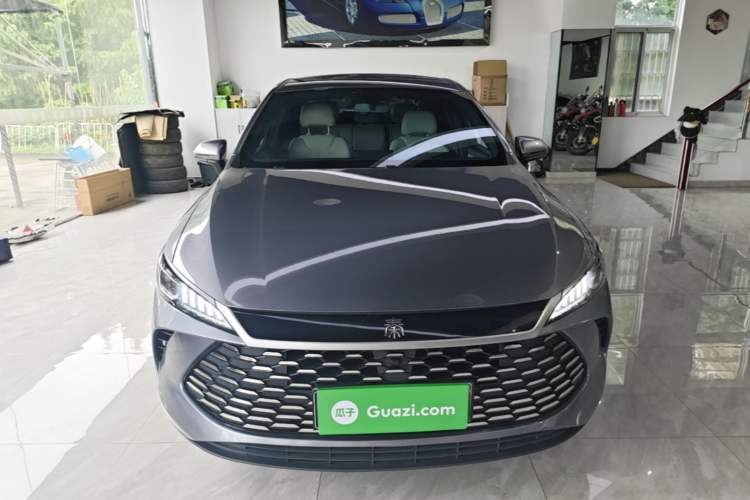 Used BYD Qin PLUS 2025 DM-i Smart Drive 55KM Leading Model Front