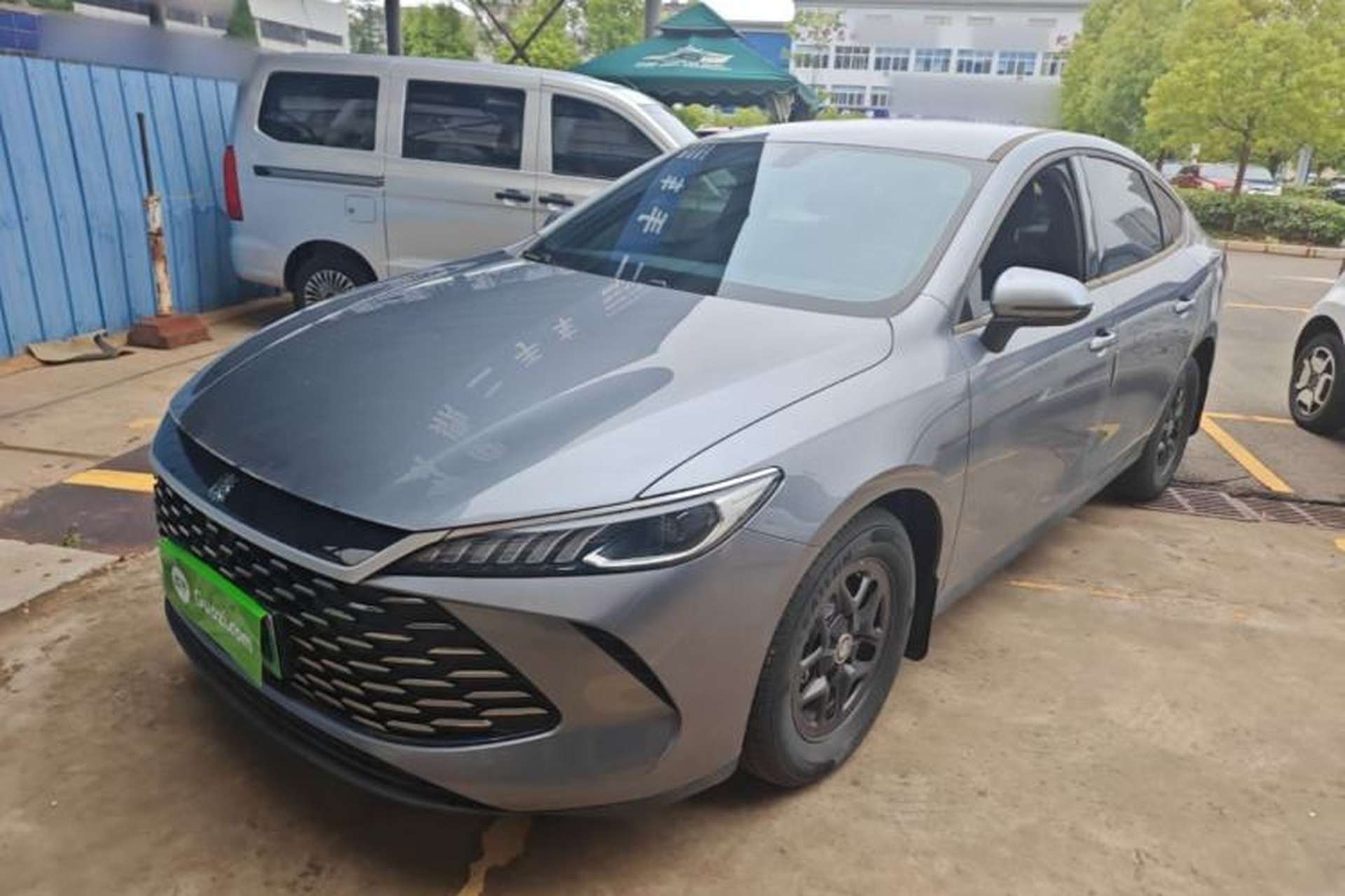 Used BYD Qin PLUS 2025 DM-i Smart Drive 55KM Leading Model Front Left 45 Deg