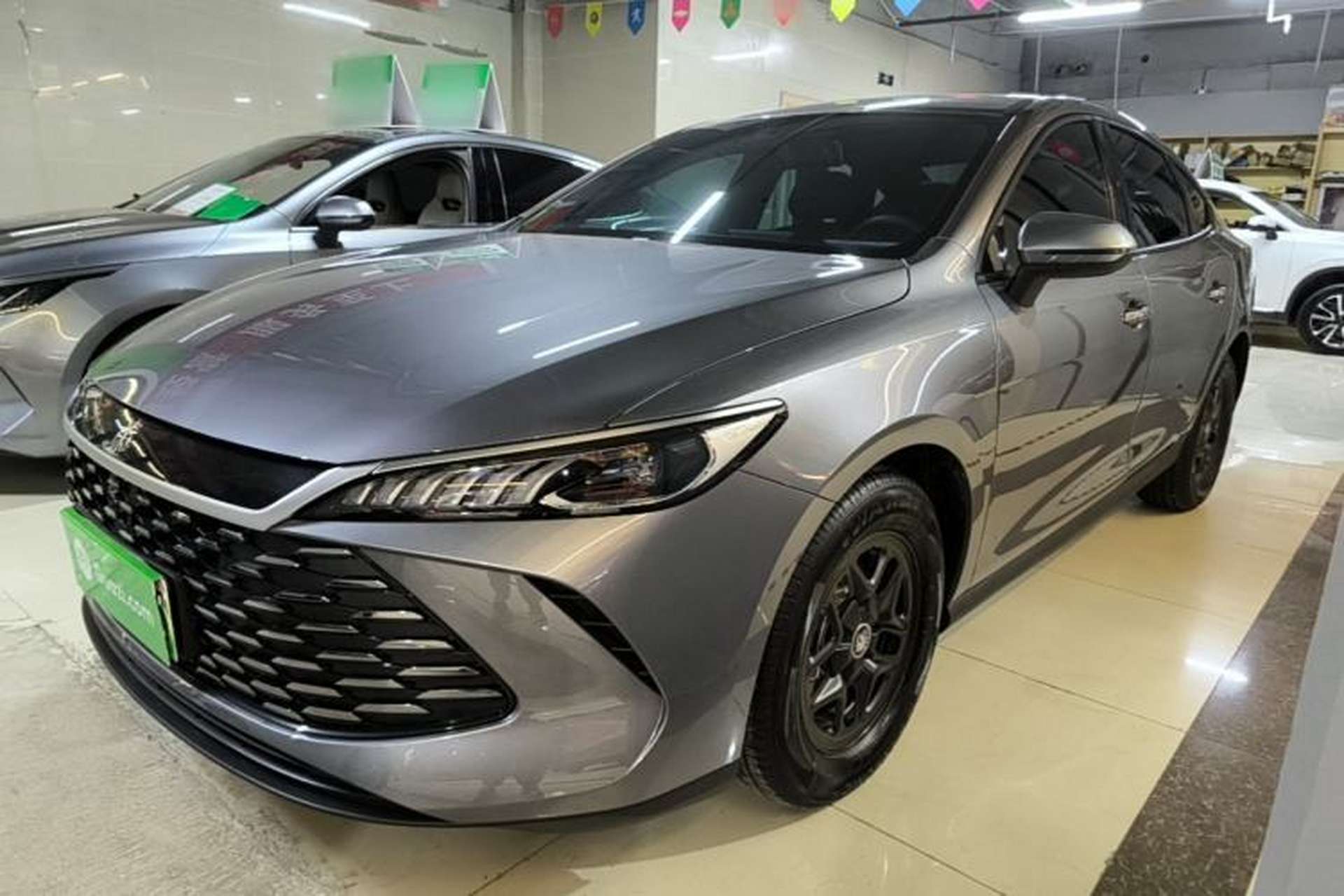 Used BYD Qin PLUS 2025 DM-i Smart Drive 55KM Leading Model Front Left 45 Deg