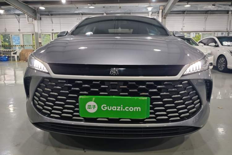 Used BYD Qin PLUS 2025 DM-i Smart Drive 55KM Leading Model Front