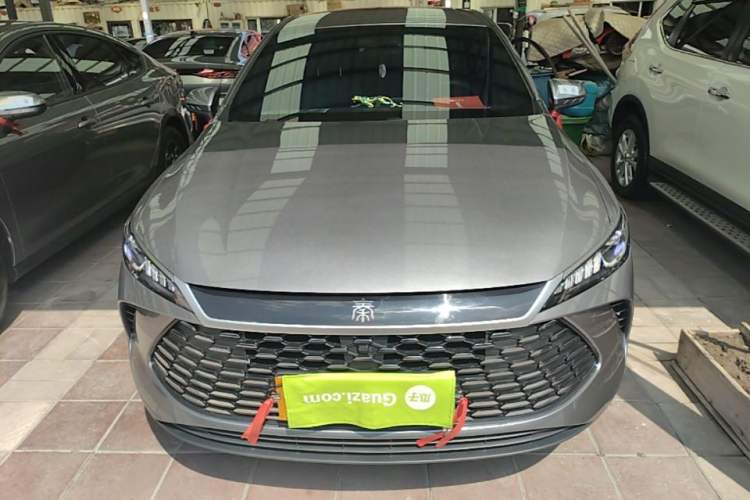 Used BYD Qin PLUS 2025 DM-i Smart Drive 55KM Leading Model Front