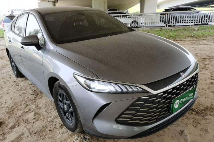 Used BYD Qin PLUS 2025 DM-i Smart Drive 55KM Leading Model Front Right 45 Deg