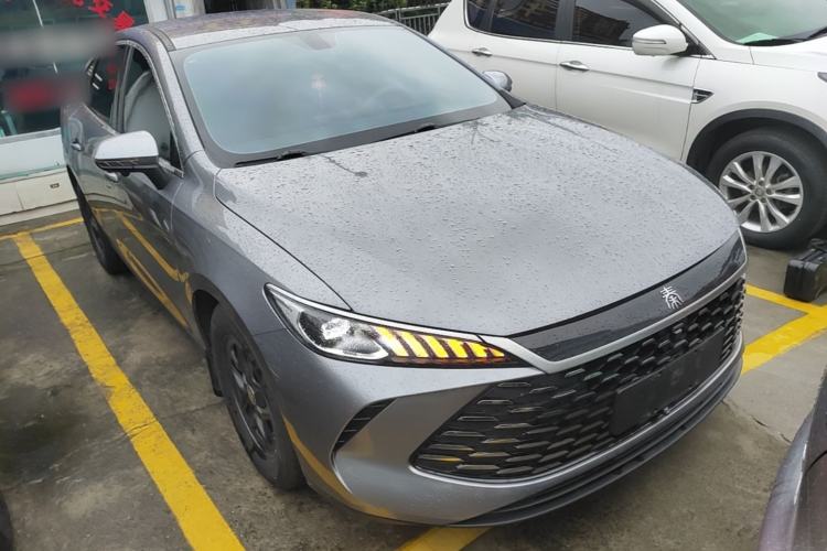 Used BYD Qin PLUS 2025 DM-i Smart Drive 55KM Leading Model Front Right 45 Deg