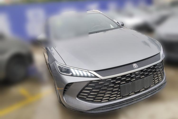 Used BYD Qin PLUS 2025 DM-i Smart Drive 55KM Leading Model Front Right 45 Deg