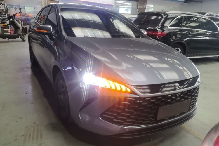Used BYD Qin PLUS 2025 DM-i Smart Drive 55KM Leading Model Front Right 45 Deg