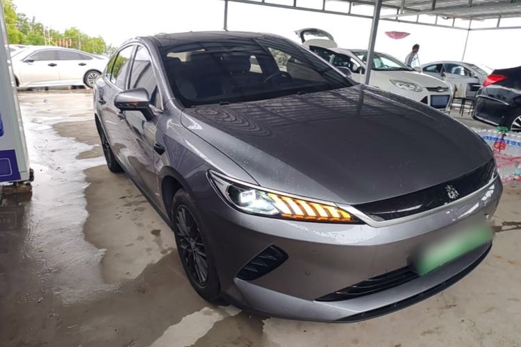 Used BYD Qin PLUS 2025 EV Smart Drive Edition 510KM Leading Model Front Right 45 Deg