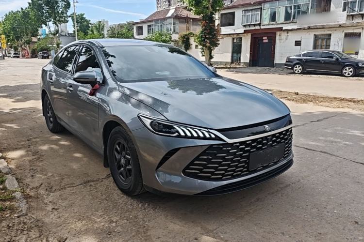 Used BYD Qin PLUS 2025 DM-i Smart Drive 55KM Leading Model Front Right 45 Deg