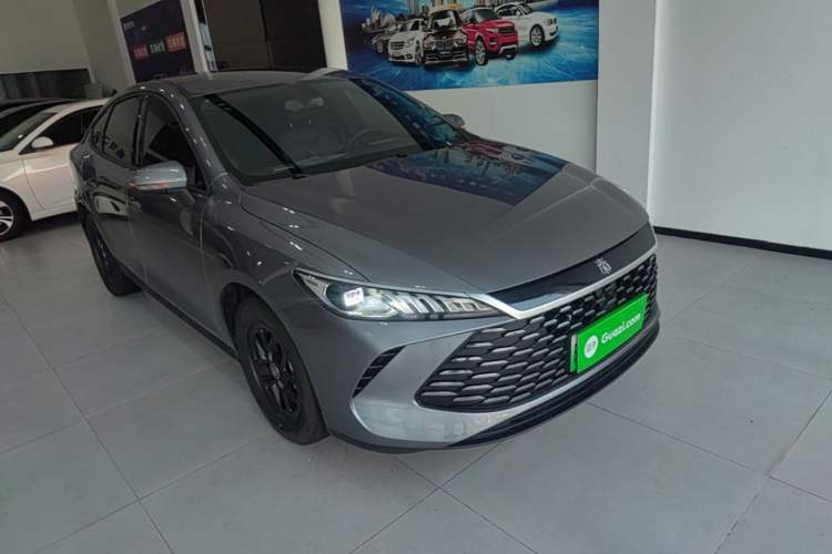 Used BYD Qin PLUS 2025 DM-i Smart Drive 55KM Leading Model Front Right 45 Deg