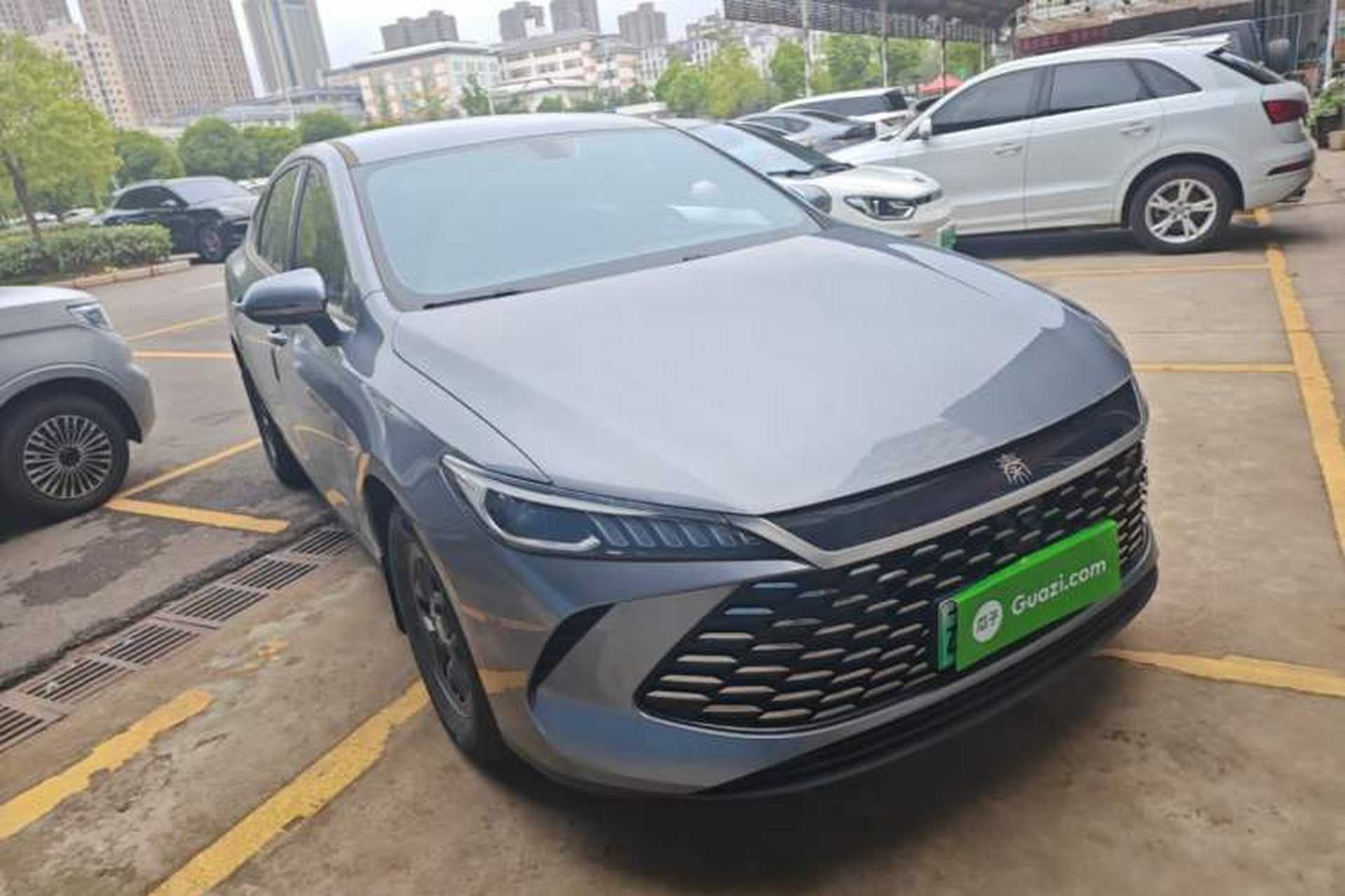 Used BYD Qin PLUS 2025 DM-i Smart Drive 55KM Leading Model Front Right 45 Deg