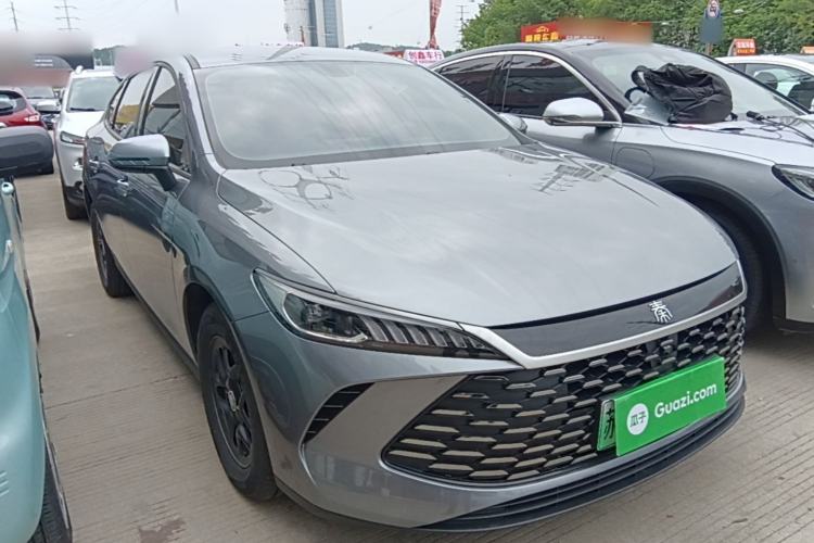 Used BYD Qin PLUS 2025 DM-i Smart Drive 55KM Leading Model Front Right 45 Deg