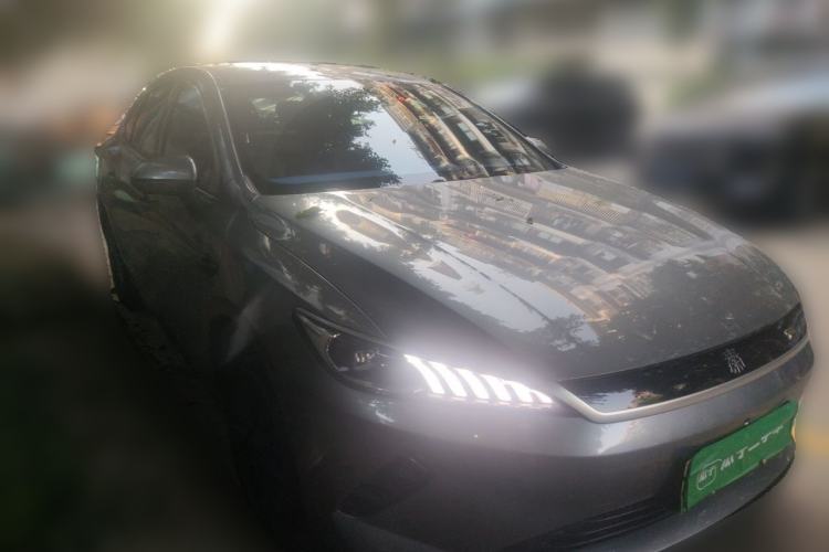 Used BYD Qin PLUS 2025 EV Smart Drive Edition 510KM Leading Model Front Right 45 Deg