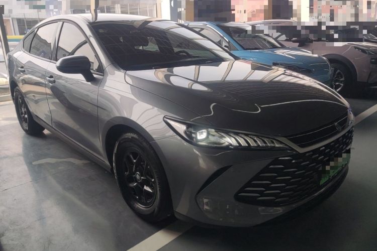 Used BYD Qin PLUS 2025 DM-i Smart Drive 55KM Leading Model Front Right 45 Deg