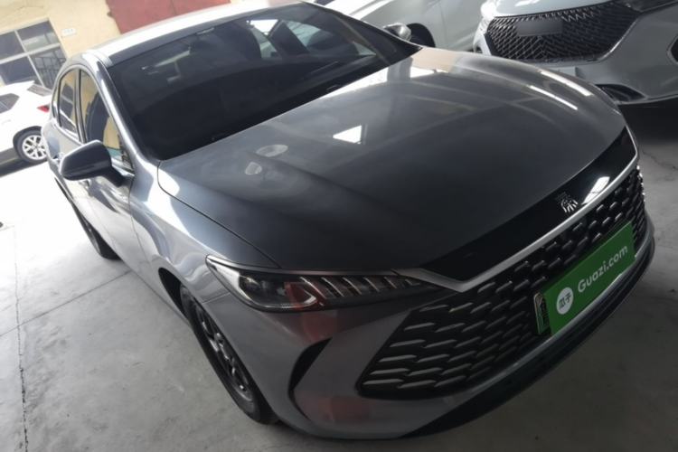 Used BYD Qin PLUS 2025 DM-i Smart Drive 55KM Leading Model Front Right 45 Deg