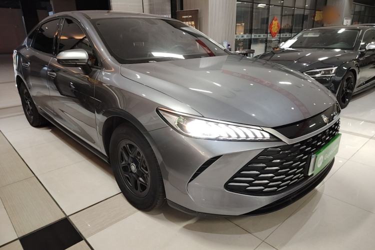 Used BYD Qin PLUS 2025 DM-i Smart Drive 55KM Leading Model Front Right 45 Deg