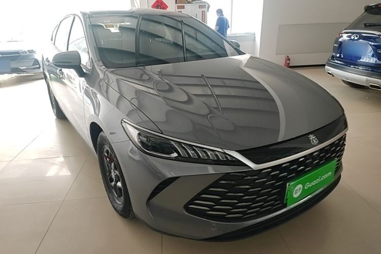 Used BYD Qin PLUS 2025 DM-i Smart Drive 55KM Leading Model Front Right 45 Deg
