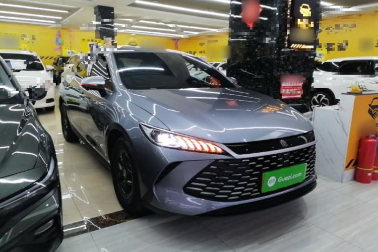 Used BYD Qin PLUS 2025 DM-i Smart Drive 55KM Leading Model Front Right 45 Deg
