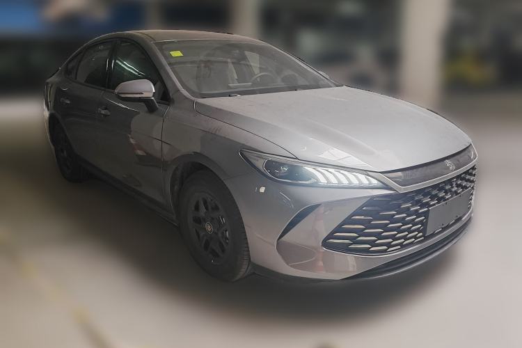 Used BYD Qin PLUS 2025 DM-i Smart Drive 55KM Leading Model Front Right 45 Deg
