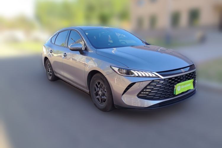Used BYD Qin PLUS 2025 DM-i Smart Drive 55KM Leading Model Front Right 45 Deg