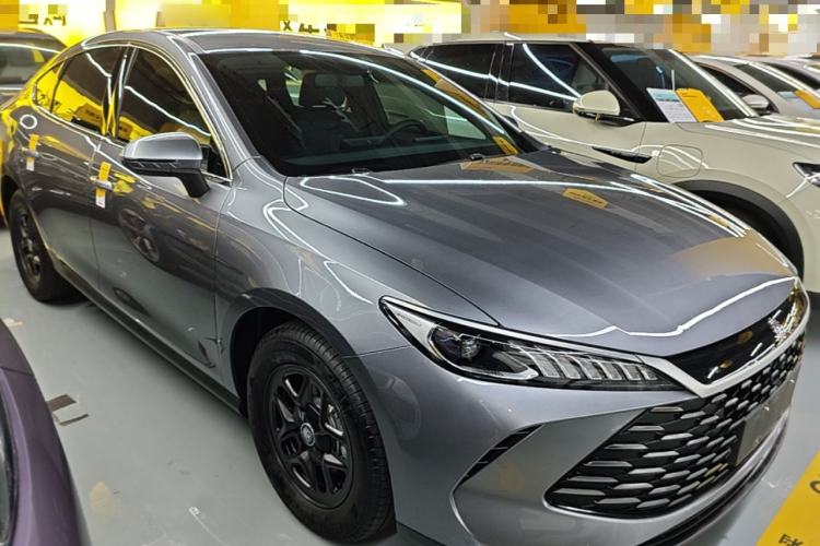 Used BYD Qin PLUS 2025 DM-i Smart Drive 55KM Leading Model Front Right 45 Deg