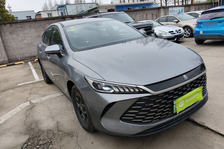 Used BYD Qin PLUS 2025 DM-i Smart Drive 55KM Leading Model Front Right 45 Deg
