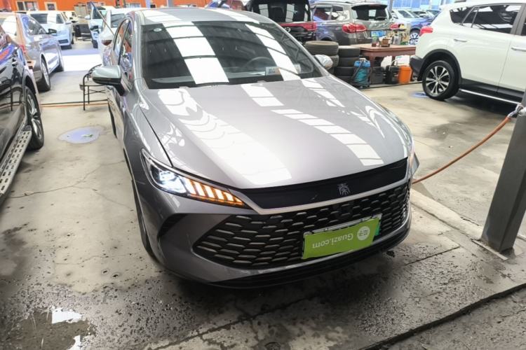 Used BYD Qin PLUS 2025 DM-i Smart Drive 55KM Leading Model Front Right 45 Deg