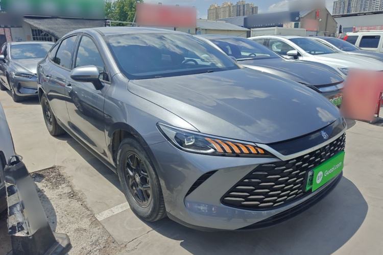 Used BYD Qin PLUS 2025 DM-i Smart Drive 55KM Leading Model Front Right 45 Deg