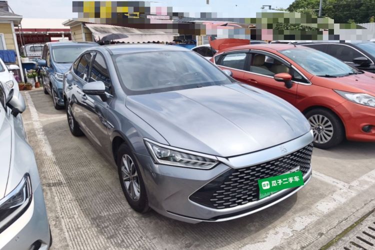 Used BYD Qin PLUS 2025 DM-i Smart Drive 55KM Leading Model Front Right 45 Deg