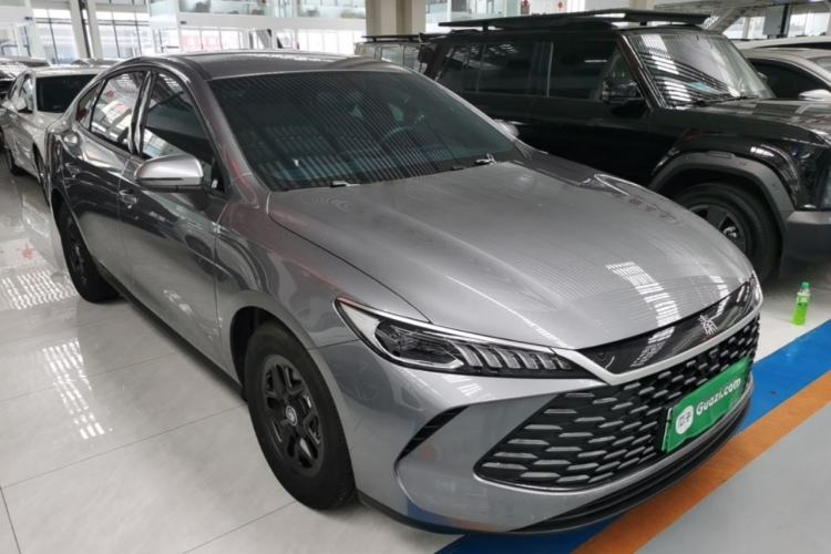 Used BYD Qin PLUS 2025 DM-i Smart Drive 55KM Leading Model Front Right 45 Deg