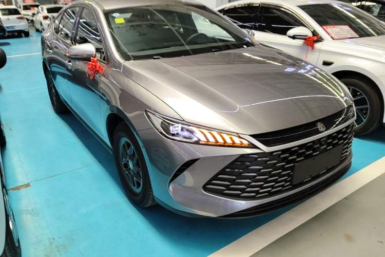 Used BYD Qin PLUS  Front Right 45 Deg