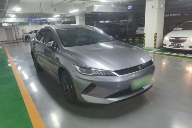 Used BYD Qin PLUS 2025 EV Smart Drive Edition 420KM Leading Model Front Right 45 Deg