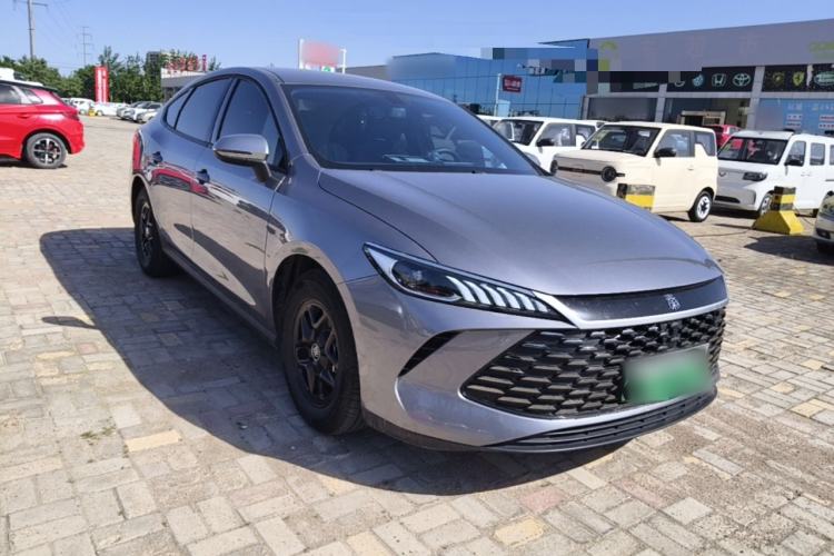 Used BYD Qin PLUS 2025 DM-i Smart Drive 55KM Leading Model Front Right 45 Deg
