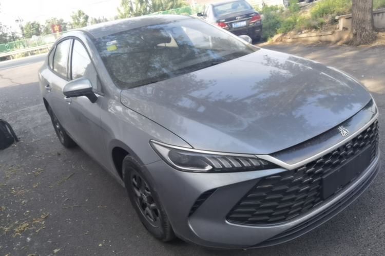 Used BYD Qin PLUS  Front Right 45 Deg