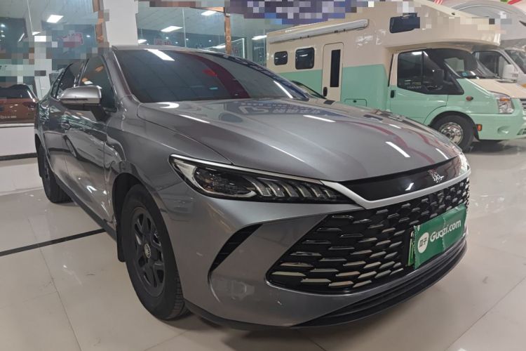 Used BYD Qin PLUS 2025 DM-i Smart Drive 55KM Leading Model Front Right 45 Deg