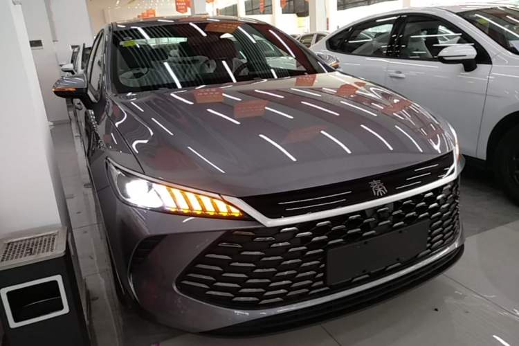 Used BYD Qin PLUS  Front Right 45 Deg