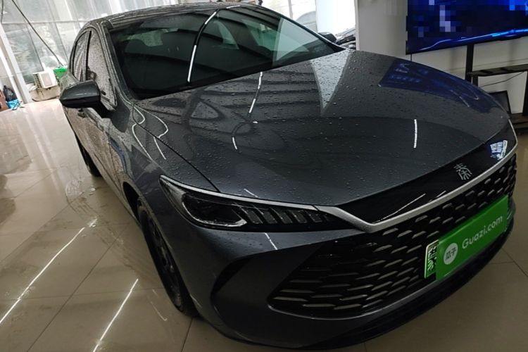 Used BYD Qin PLUS 2025 DM-i Smart Drive 55KM Leading Model Front Right 45 Deg