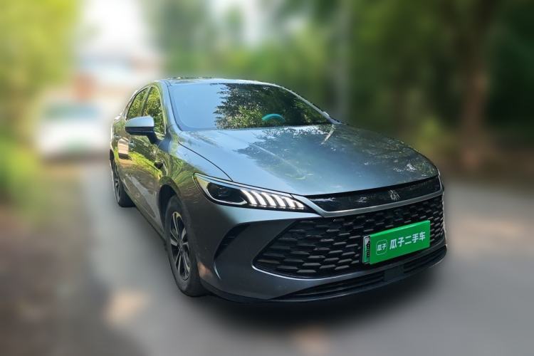 Used BYD Qin PLUS 2025 DM-i Smart Drive 120KM Superior Model Front Right 45 Deg
