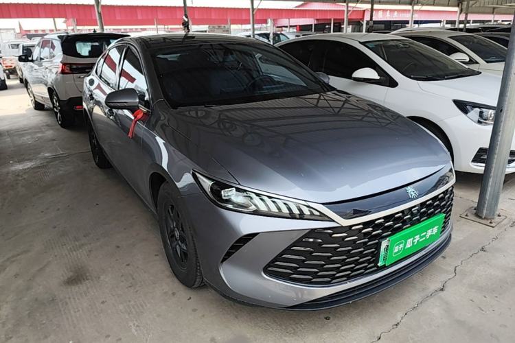 Used BYD Qin PLUS 2025 DM-i Smart Drive 55KM Leading Model Front Right 45 Deg