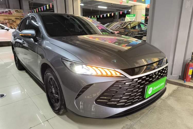 Used BYD Qin PLUS 2025 DM-i Smart Drive 55KM Leading Model Front Right 45 Deg