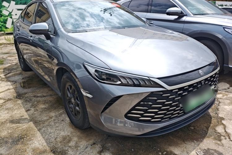 Used BYD Qin PLUS 2025 DM-i Smart Drive 55KM Leading Model Front Right 45 Deg