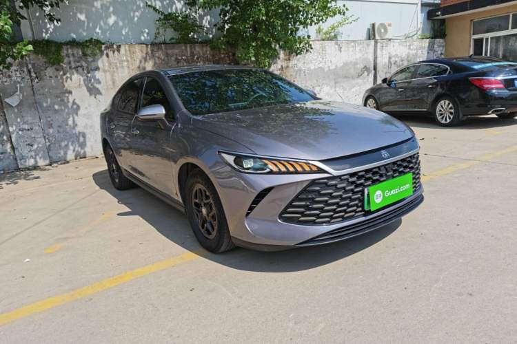 Used BYD Qin PLUS 2025 DM-i Smart Drive 55KM Leading Model Front Right 45 Deg
