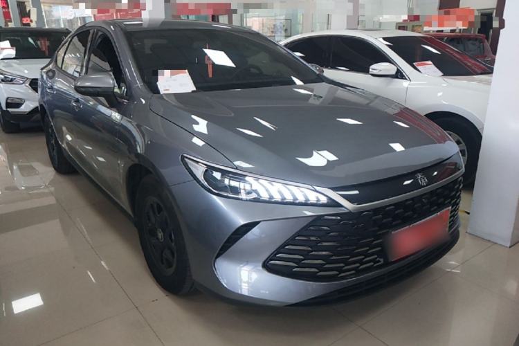Used BYD Qin PLUS 2025 DM-i Smart Drive 55KM Leading Model Front Right 45 Deg