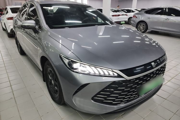 Used BYD Qin PLUS 2025 DM-i Smart Drive 55KM Leading Model Front Right 45 Deg