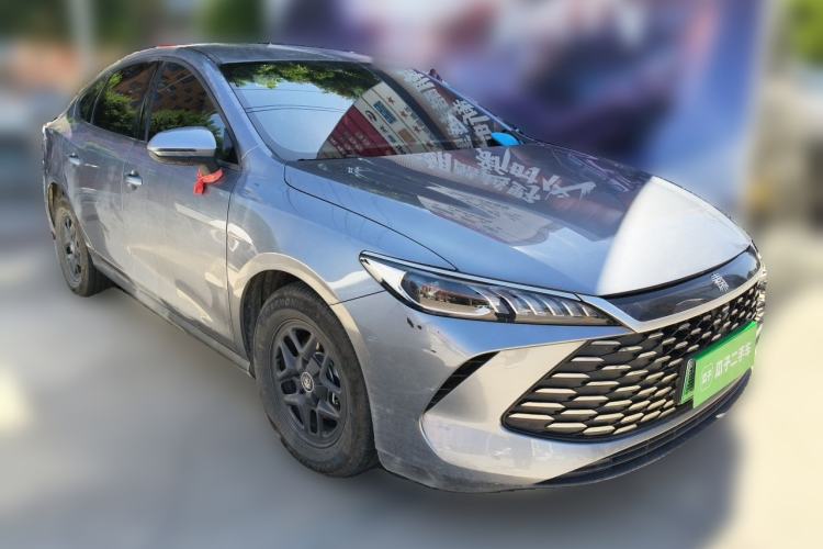 Used BYD Qin PLUS 2025 DM-i Smart Drive 55KM Leading Model Front Right 45 Deg